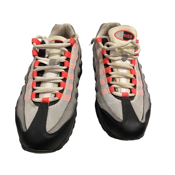 Nike air max 95 black solar red gunsmoke gs size 5.5Y - Picture 2 of 7